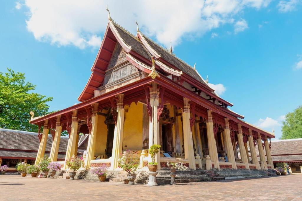 Charming Riverside Hotel Vientiane Exterior foto